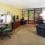 Crowne Plaza Greenville By Ihg 